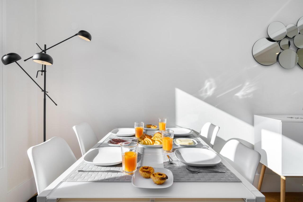 Whome Restauradores Deluxe W/ Elevator & Ac Perfect For Families & Friends Lisbon Exterior photo